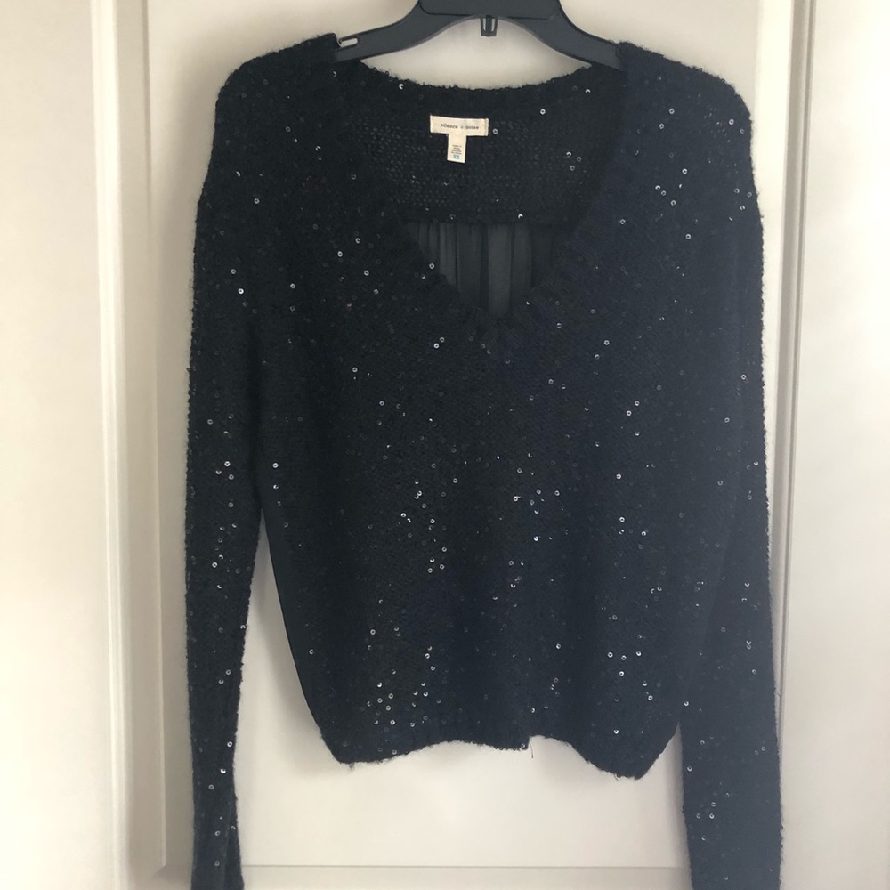 Sheet back sparkle sweater